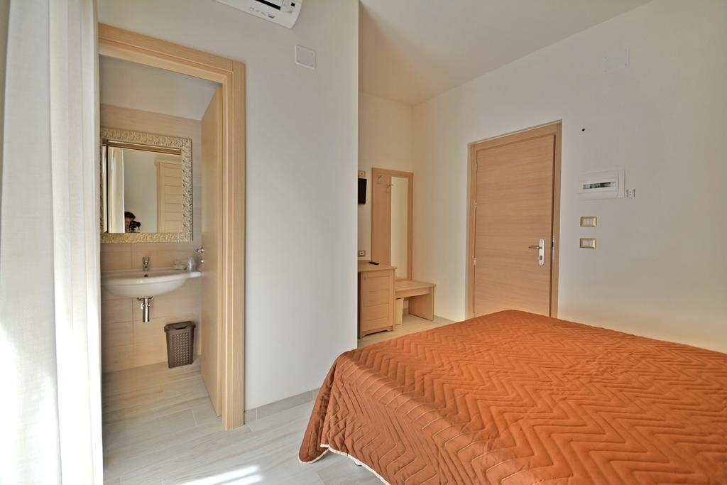 Hotel Incanto Пешичи Екстериор снимка