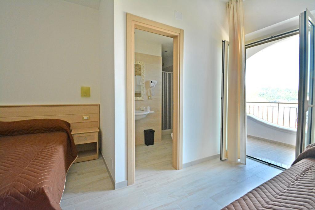 Hotel Incanto Пешичи Стая снимка