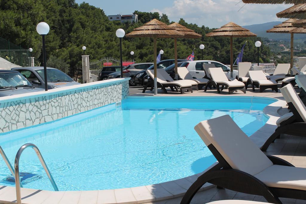 Hotel Incanto Пешичи Екстериор снимка