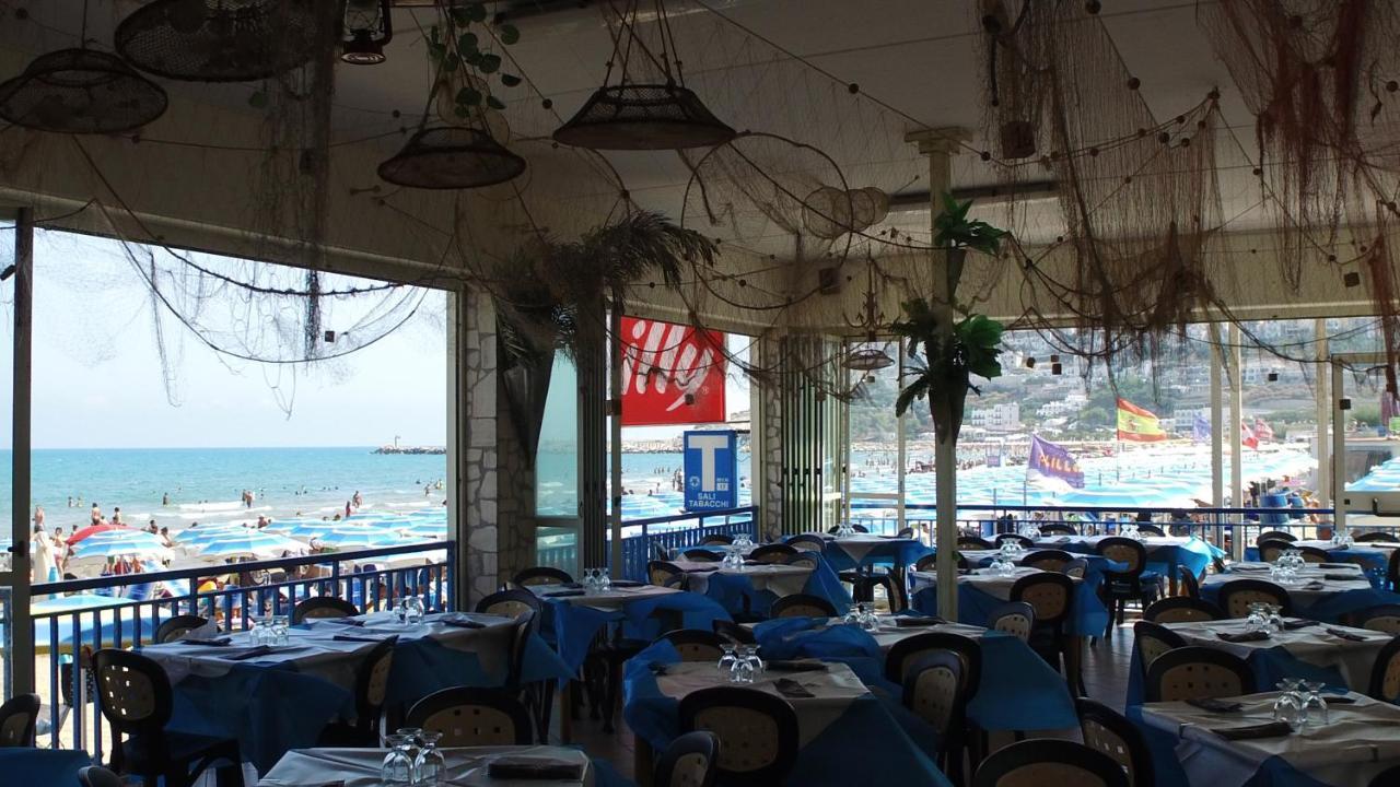 Hotel Incanto Пешичи Екстериор снимка